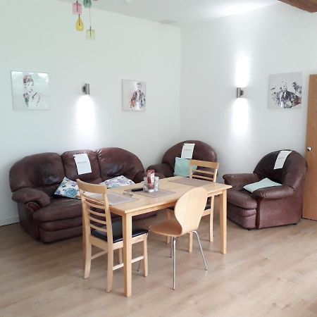 Brook Barn B&B Hale  Εξωτερικό φωτογραφία